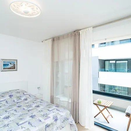 Apartment Lenka *